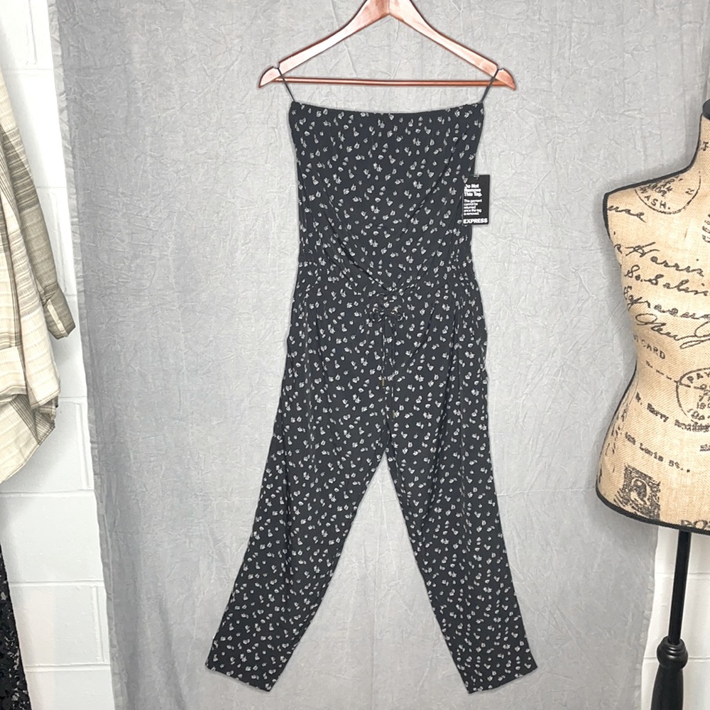 [ Express ] NWT Black Floral Strapless Jumpsuit Drawstring Romper Vacation XS